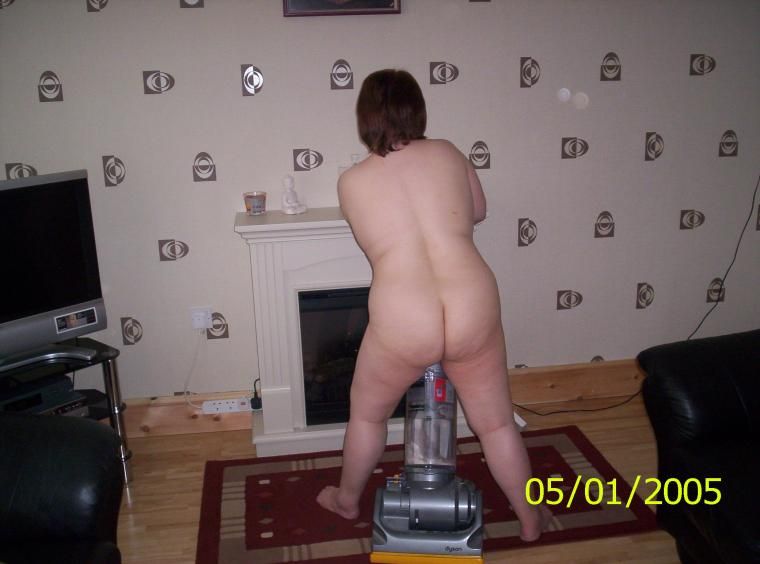 Naked Mature Bbw Wife Does Housework